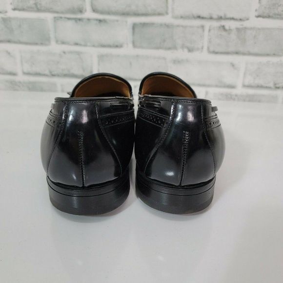 JOHNSTON & MURPHY 12AAA Aristocraft Black Shiny Leather Kiltie Tassel‎ Loafers main image 4